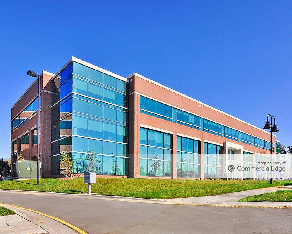 11800 Weston Pkwy, Cary, NC Office Space